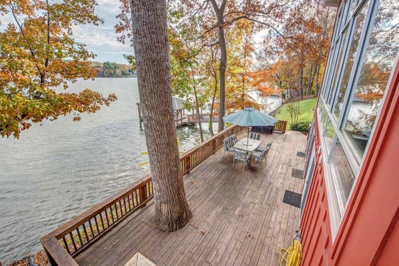 Charlotte Airbnbs & Vacation Homes: Bubba's Cabin