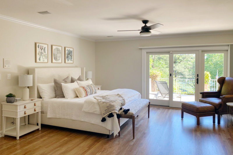 Charlotte Airbnbs & Vacation Homes: Shorewave Cove Villa