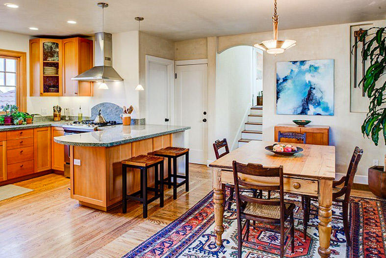 Cool Berkeley Airbnbs and Vacation Rentals: Cozy Northern Home