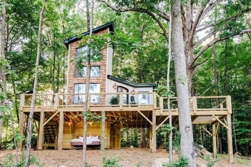 Coolest Airbnbs in Charlotte, North Carolina: Carolina Treehouse