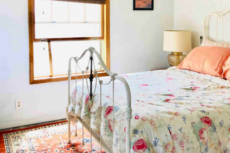 Unique Airbnbs in Flagstaff, Arizona: Morning Bluebird Farmstay