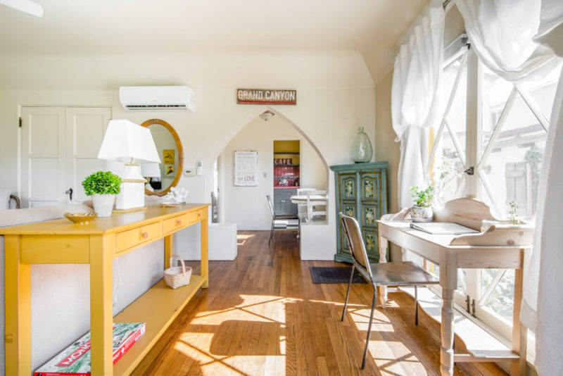 Coolest Airbnbs in Laguna Beach, California: Manazinta Yellow Cottage