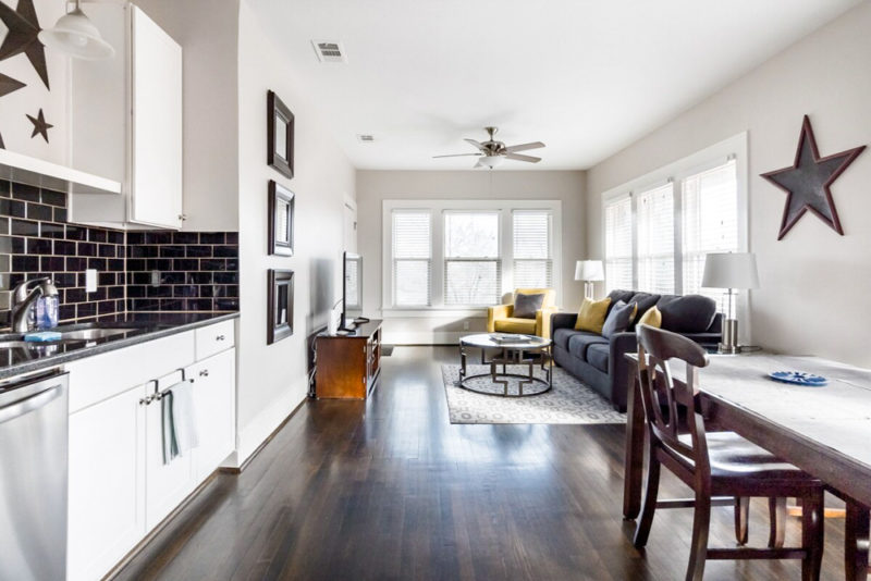 Dallas Airbnbs and Vacation Homes: Bishop Arts Apartment