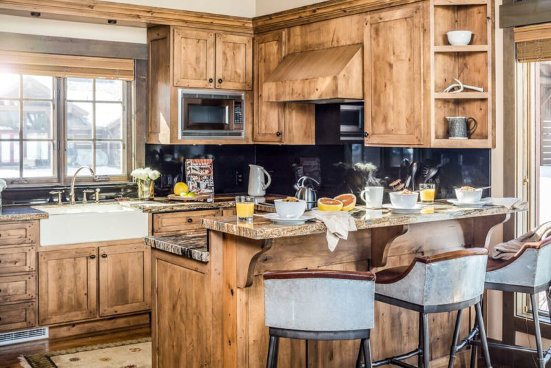 Jackson Hole Airbnbs & Vacation Homes: Picturesque Cabin