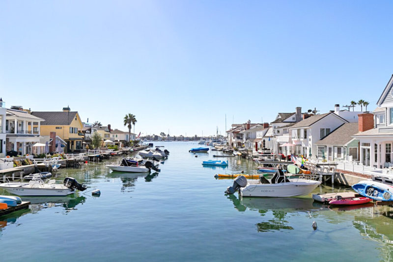 Newport Beach Airbnb Vacation Homes: Waterfront Apartment on Balboa Island