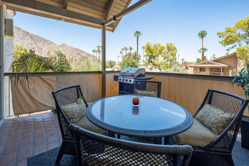 Palm Desert Airbnbs & Vacation Homes: Mountain View Studio