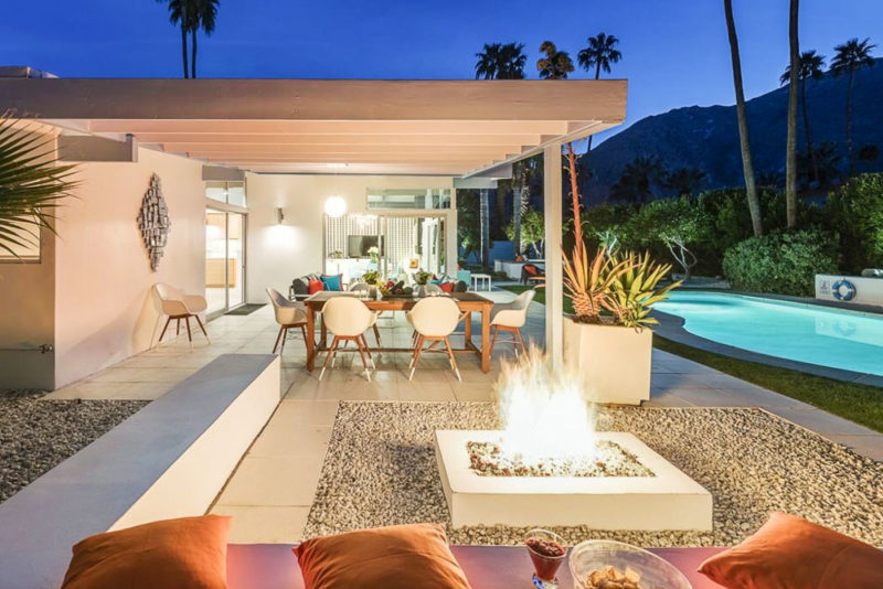 Palm Springs Airbnb Vacation Homes: VistaBlu Historic Home with Pool