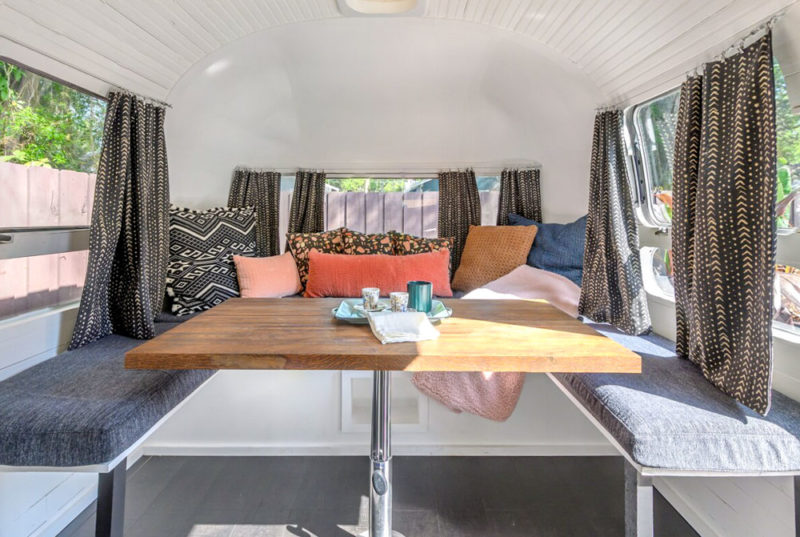 Tampa Airbnbs & Vacation Homes: Vintage Airstream