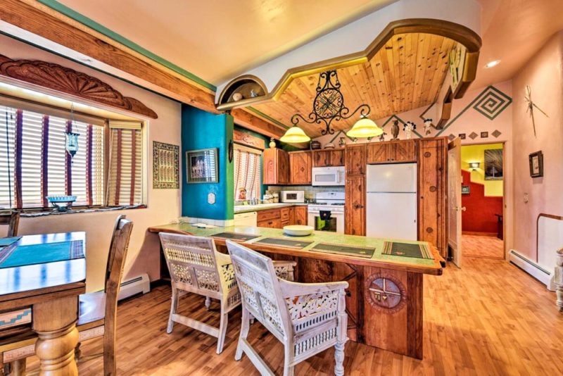 Taos Airbnbs & Vacation Homes: Quirky House