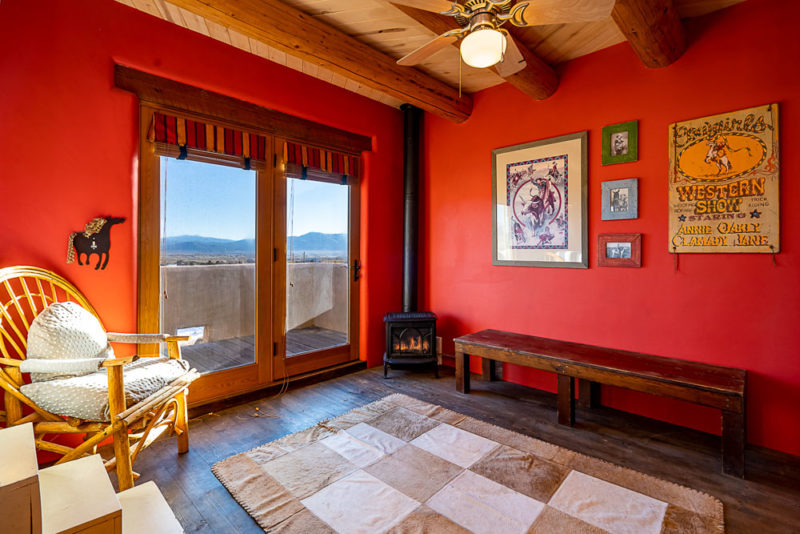 Taos Airbnbs & Vacation Homes: Taos Villa