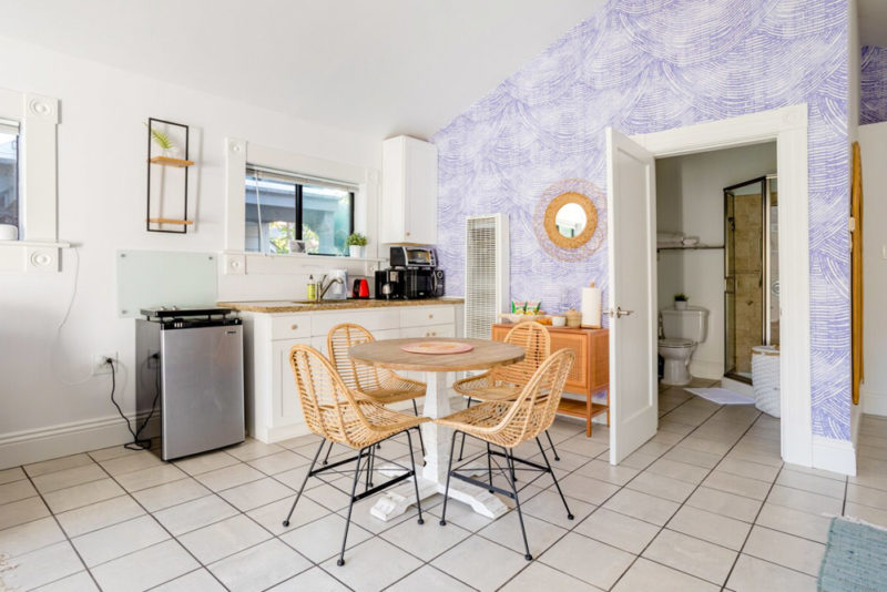 Unique Airbnbs in Berkeley, California: Cute Cottage