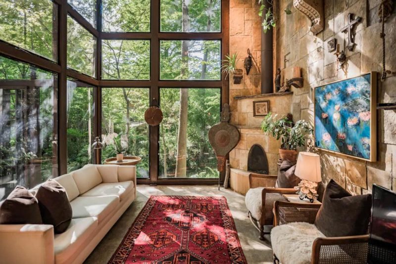 Unique Airbnbs in Dallas, Texas: Little Forest Hills Treehouse