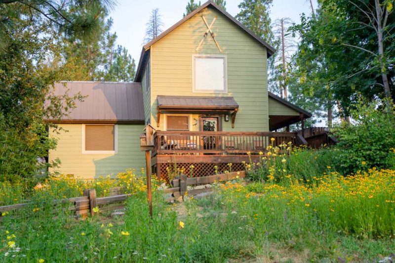 Unique Airbnbs in Yosemite National Park: Clouds Rest Cabin