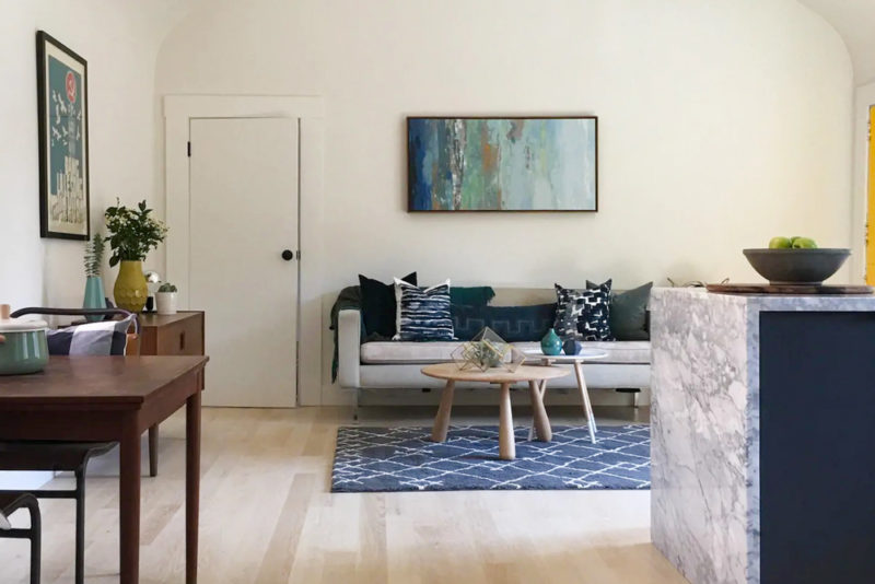 Unique Berkeley Airbnbs and Vacation Rentals: Modern Cottage