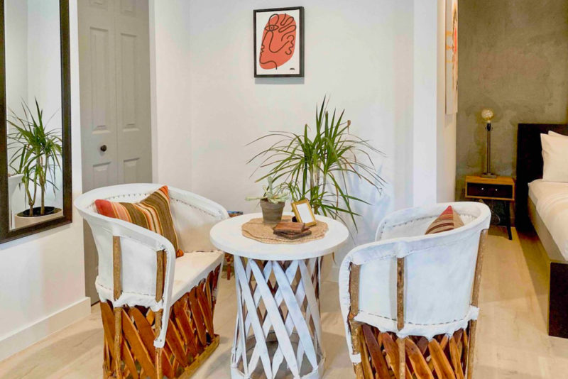 Unique Fort Lauderdale Airbnbs and Vacation Rentals: Quaint Cottage