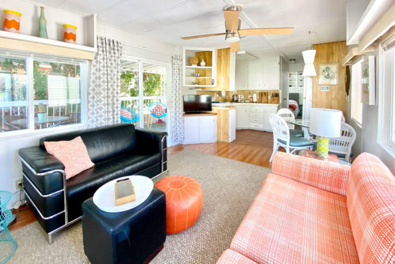 Unique Palm Springs Airbnb & Vacation Rentals: Retro Pod Tiny House