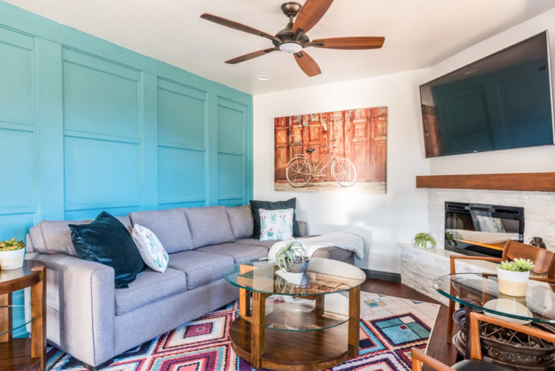 Unique Palm Springs Airbnb & Vacation Rentals: Sun Ray Ranch Bungalow