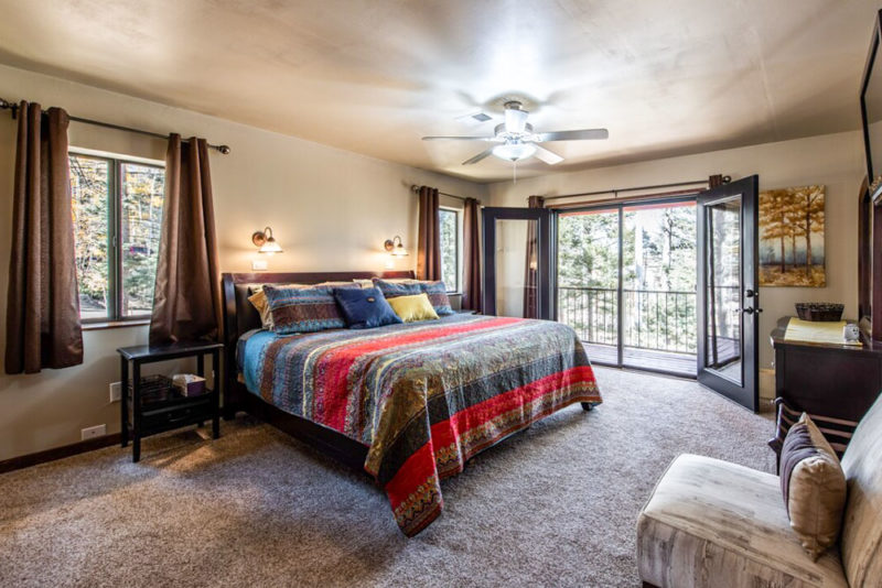Unique Taos Airbnbs & Vacation Rentals: Aspen Knoll Lodge