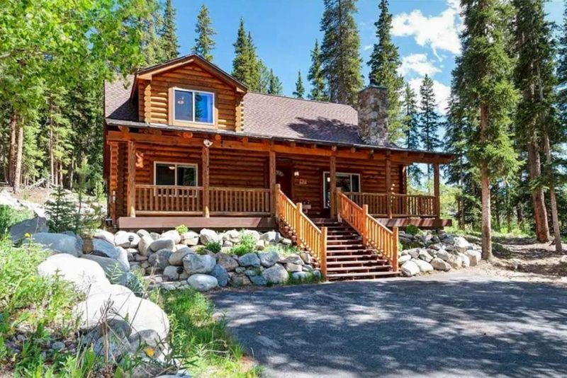 Airbnb Breckenridge, Colorado Vacation Homes: Charming Log Cabin