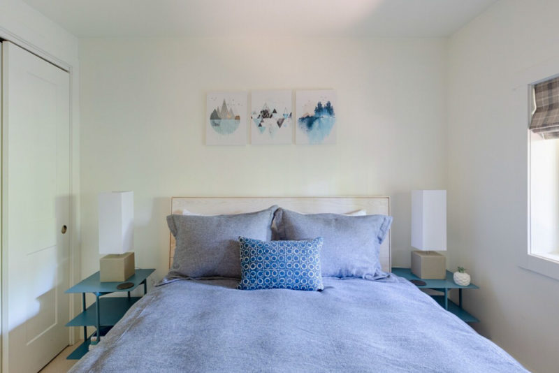 Airbnbs in Breckenridge, Colorado Vacation Homes: Modern Cabin