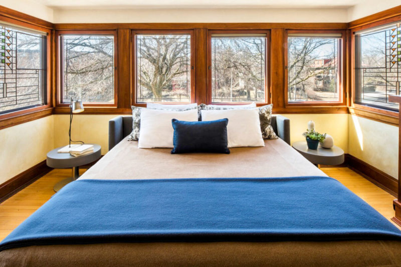 Airbnbs in Chicago, Illinois Vacation Homes: Prairie-Style Home Designed by Frank Lloyd Wright