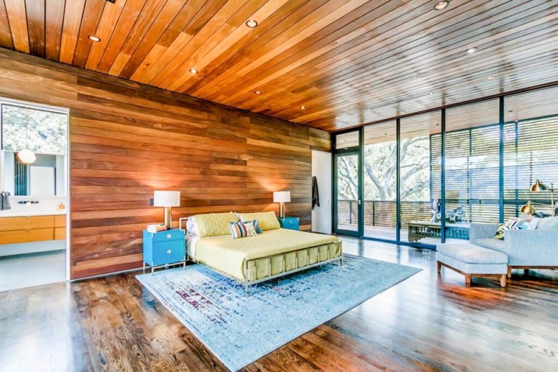 Airbnbs in Houston, Texas Vacation Homes: Award Winning Modern Montrose House