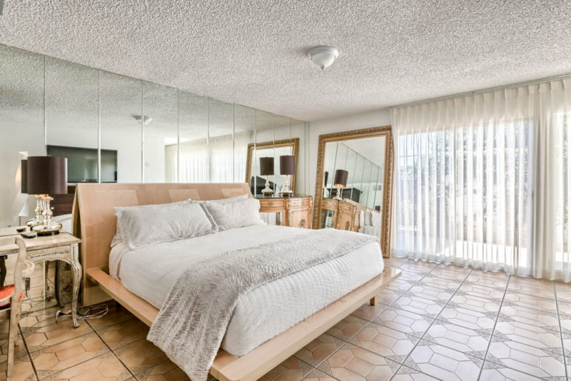 Airbnbs in Las Vegas, Nevada Vacation Homes: Estate Formerly Owned by Nicholas Cage