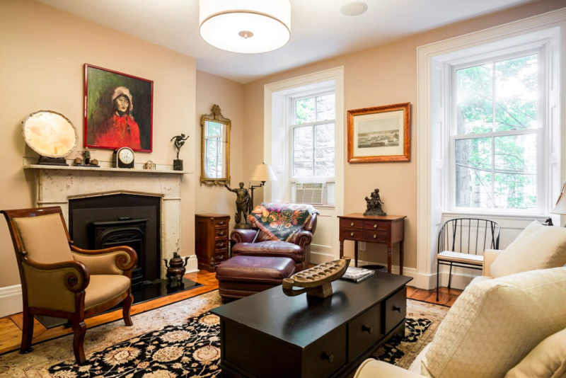 Best Airbnbs in Boston, Massachusetts: Historic Beacon Hill Townhouse