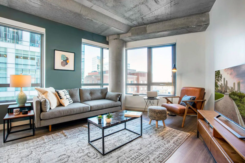 Best Airbnbs in Boston, Massachusetts: Modern Kendall Square Apartment