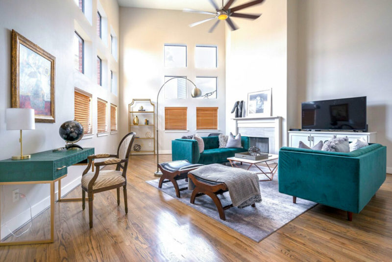 Best Airbnbs in Houston, Texas: Modern Townhouse Near NRG
