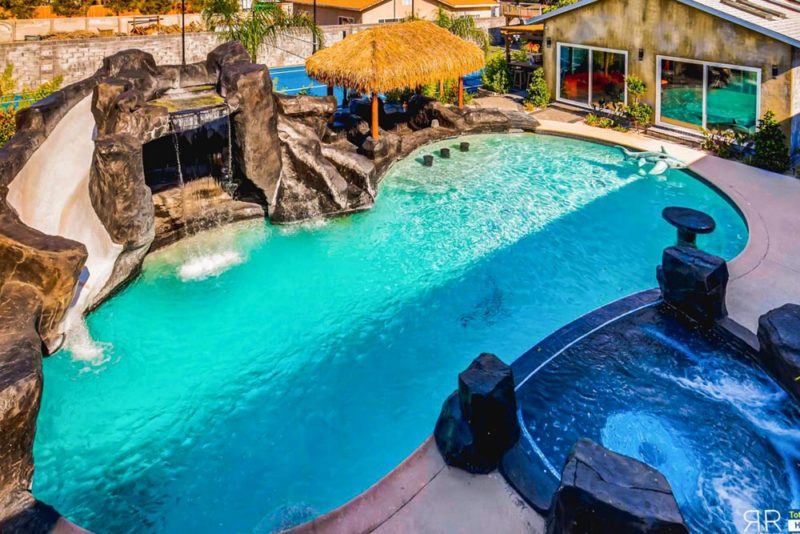 Best Airbnbs in Las Vegas, Nevada: Mansion with Pool