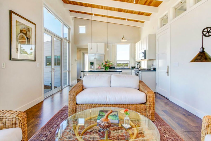 Best Airbnbs in Sonoma, California: Field House