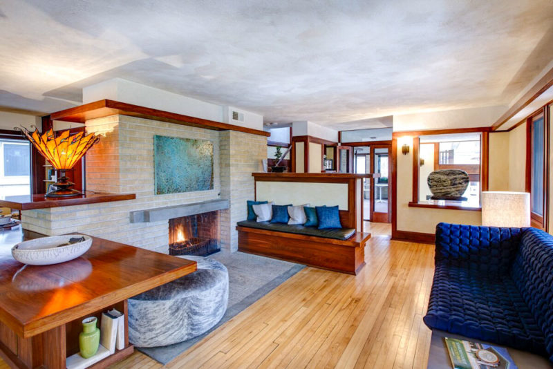 Best Chicago Airbnbs and Vacation Rentals: Prairie-Style Home Designed by Frank Lloyd Wright