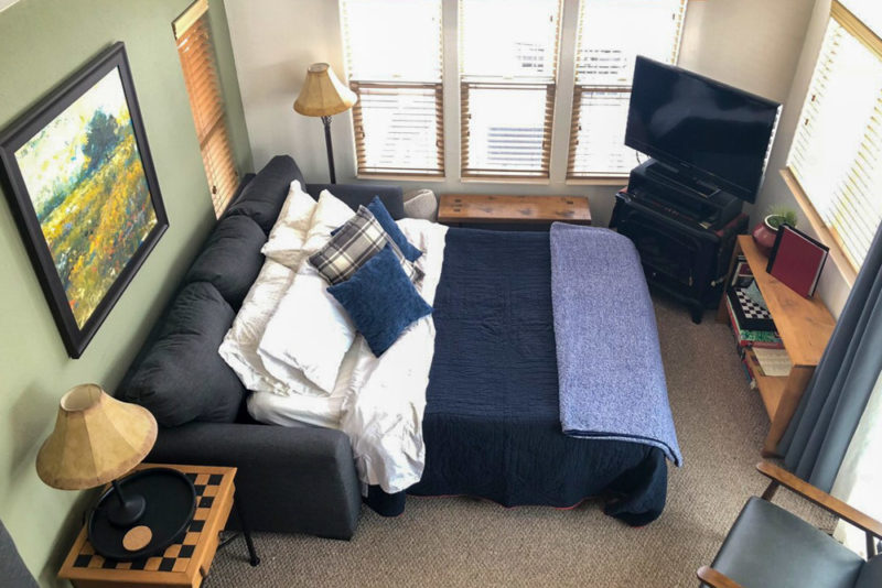 Breckenridge Airbnbs and Vacation Homes: Adorable Cozy Condo
