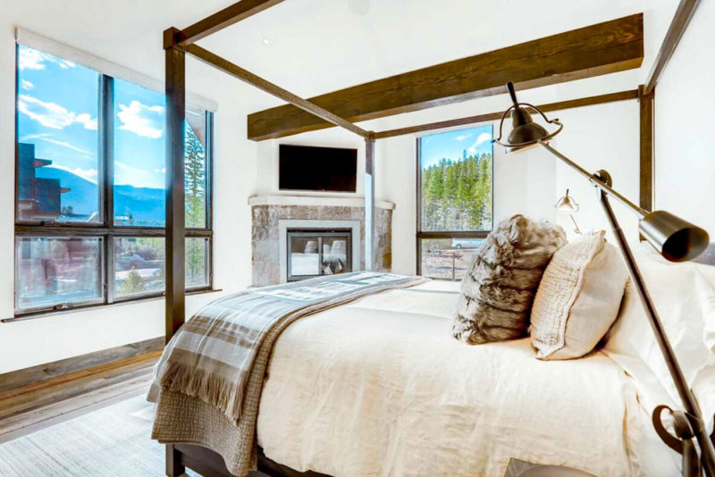 Breckenridge Airbnbs and Vacation Homes: Restoration on the River Chalet