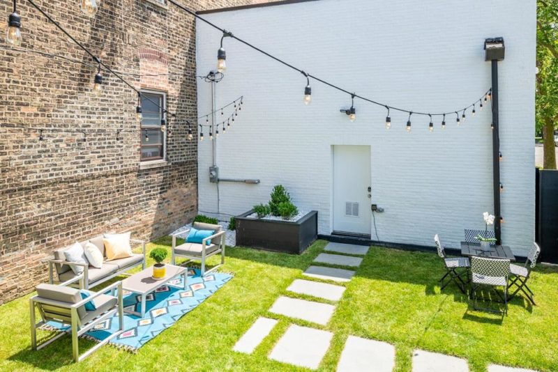Chicago Airbnbs and Vacation Homes: Chic Logan Square House