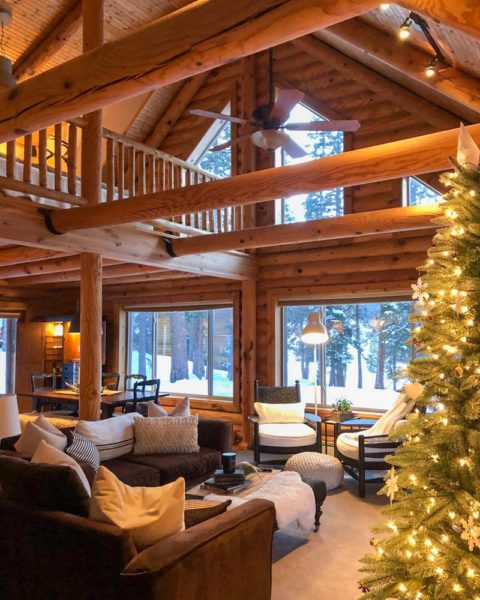 Cool Breckenridge Airbnbs and Vacation Rentals: Charming Log Cabin