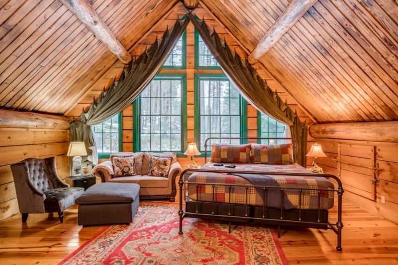 Cool Leavenworth Airbnbs and Vacation Rentals: Rustic Bavarian Village Log Cabin