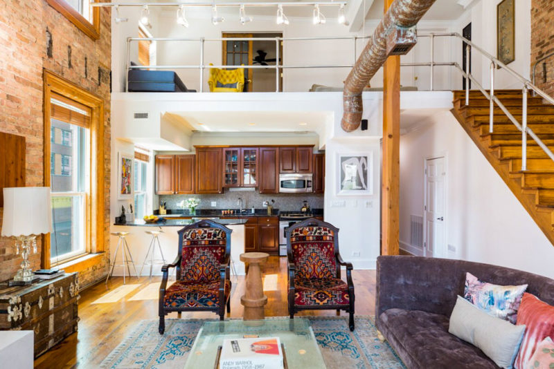 Coolest Airbnbs in Chicago, Illinois: Old Town Penthouse