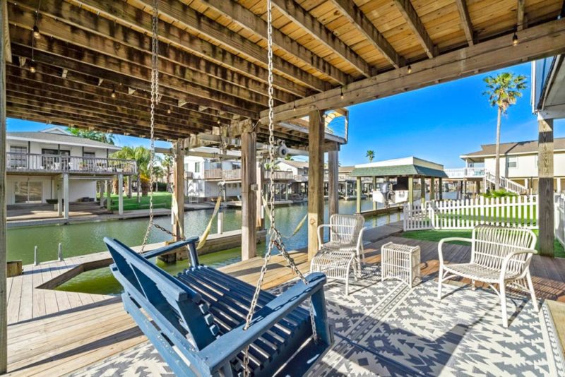 Galveston Airbnbs and Vacation Homes: Waterfont Canal Beach House