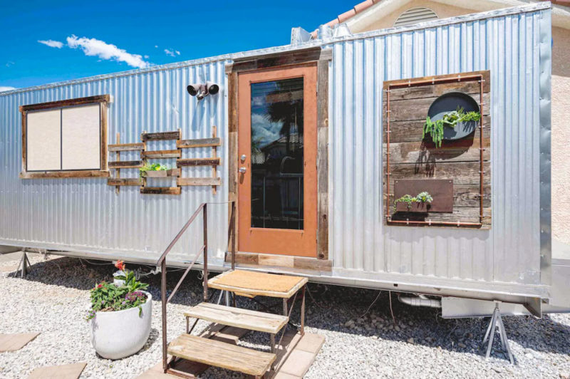 Las Vegas Airbnbs Vacation Homes: Cozy Tiny House