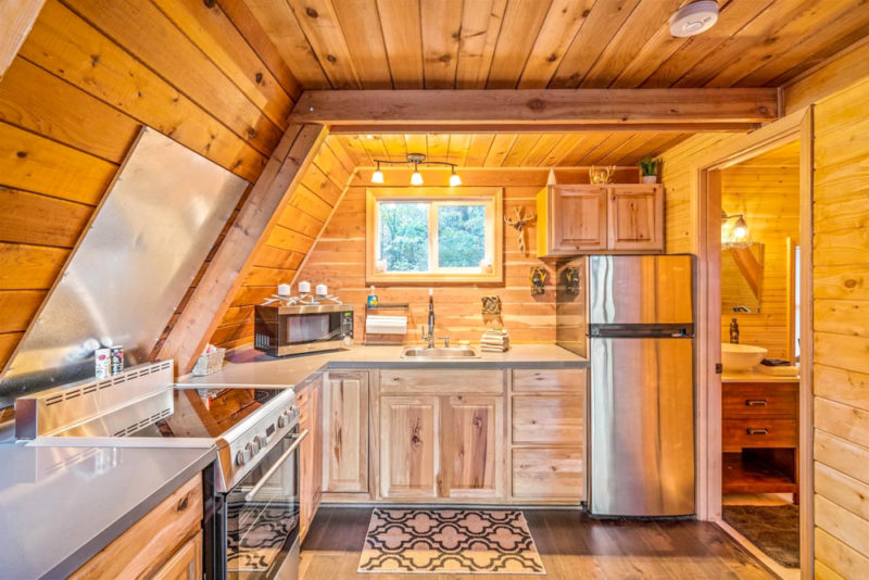 Leavenworth Airbnbs and Vacation Homes: Cabin in the Woods