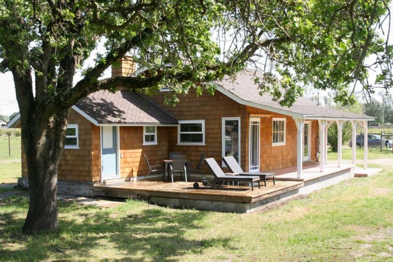 Sonoma Airbnbs and Vacation Homes: Country Cottage