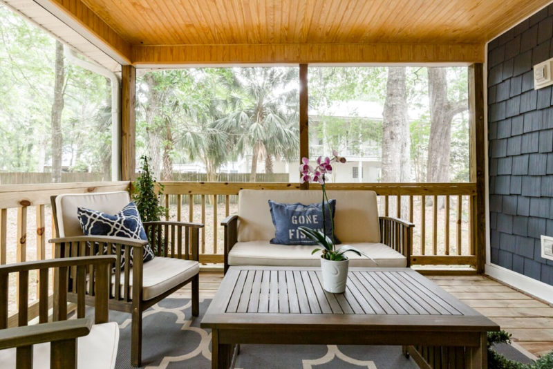 Airbnbs in Myrtle Beach, South Carolina Vacation Homes: Charming Cottage