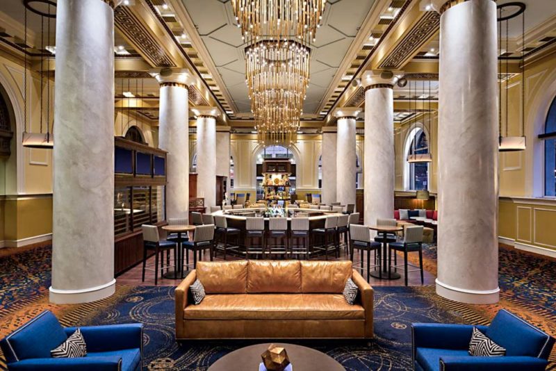 Best Houston Hotels: Hotel ICON