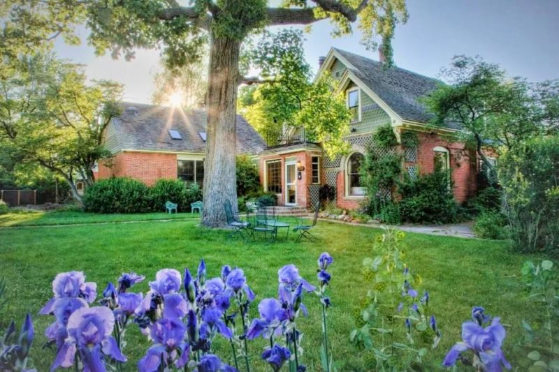 Boutique Hotels in Boulder, Colorado: Briar Rose Bed and Breakfast