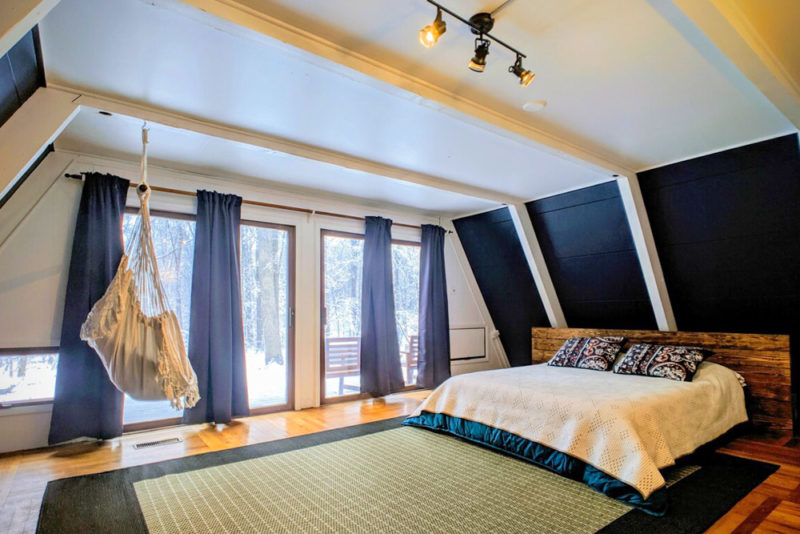 Cool Poconos Airbnbs and Vacation Rentals: Alpine Cabin near Ski Resort