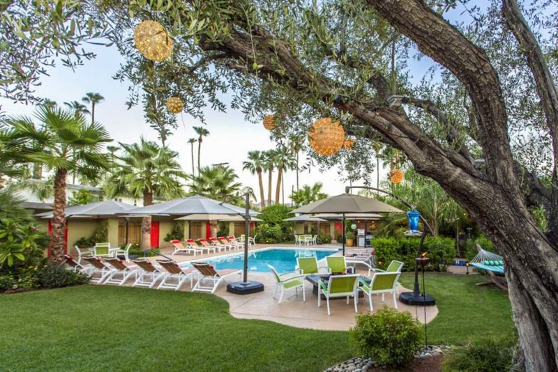 Best Palm Springs Hotels: Desert Riviera Hotel