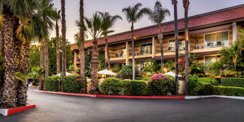 Unique Anaheim Hotels Near Disneyland: Hotel Pepper Tree