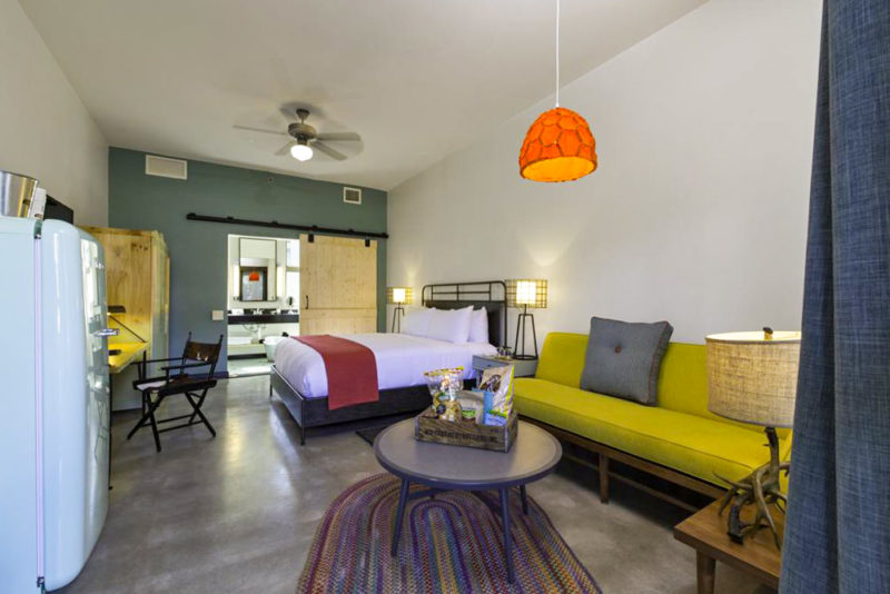 Where to Stay in Austin, Texas: Lonestar Court